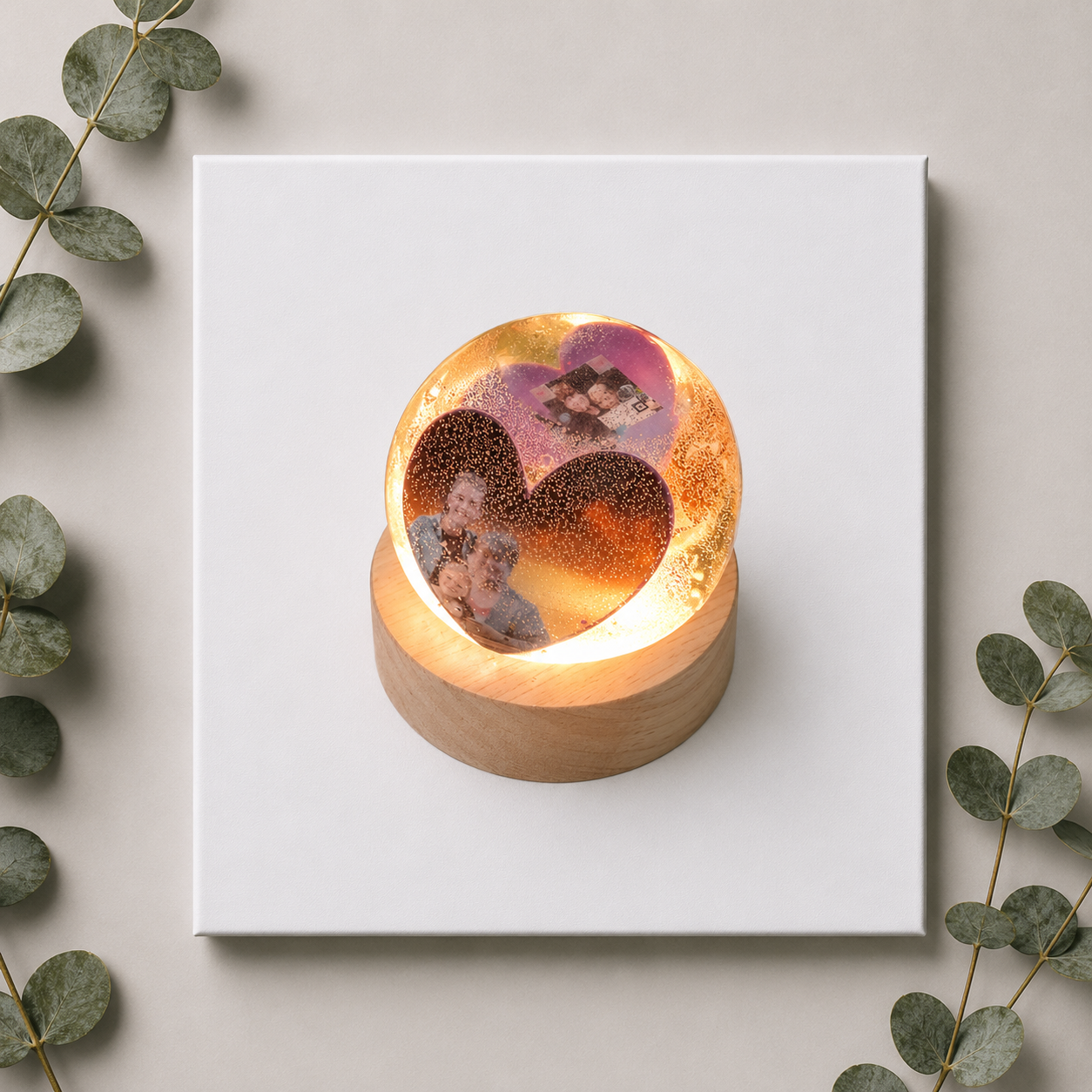 Personalized night light with decorations/pictures and or toys containg a QR code